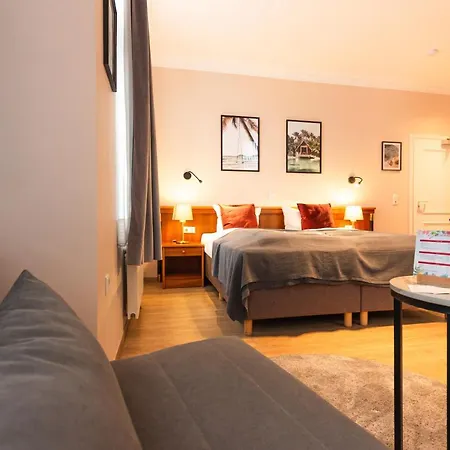 Отель Restaurant Am Park Вальтроп