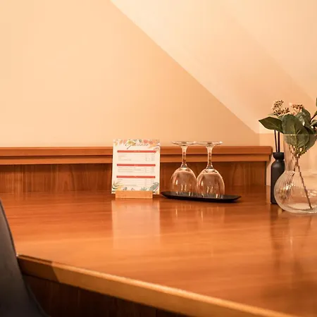 Отель Restaurant Am Park 3*