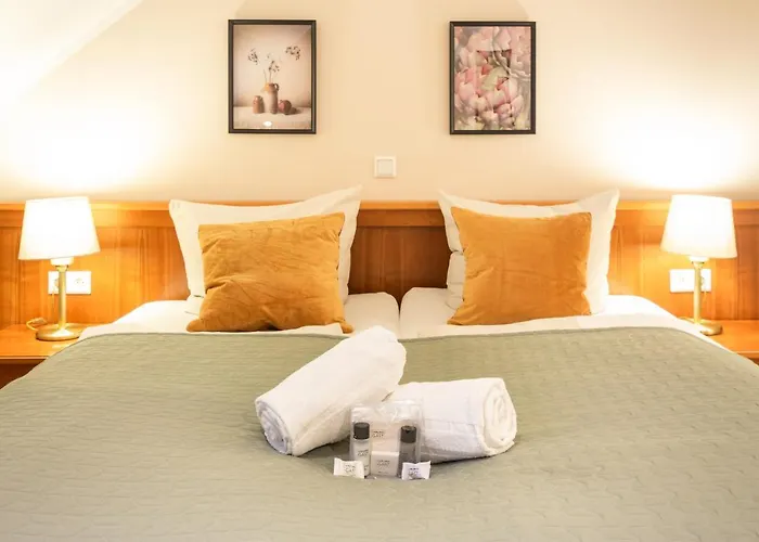 Restaurant Am Park 3*